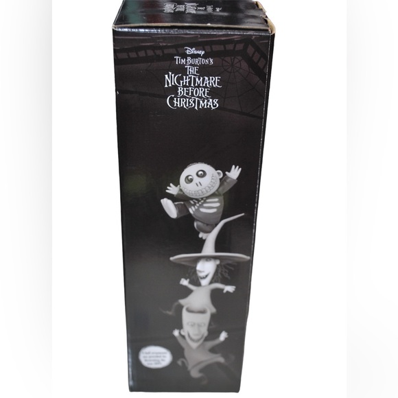 New Disney The Nightmare Before Christmas Tree with 3 Blind Mystery Ornaments - Picture 8 of 10